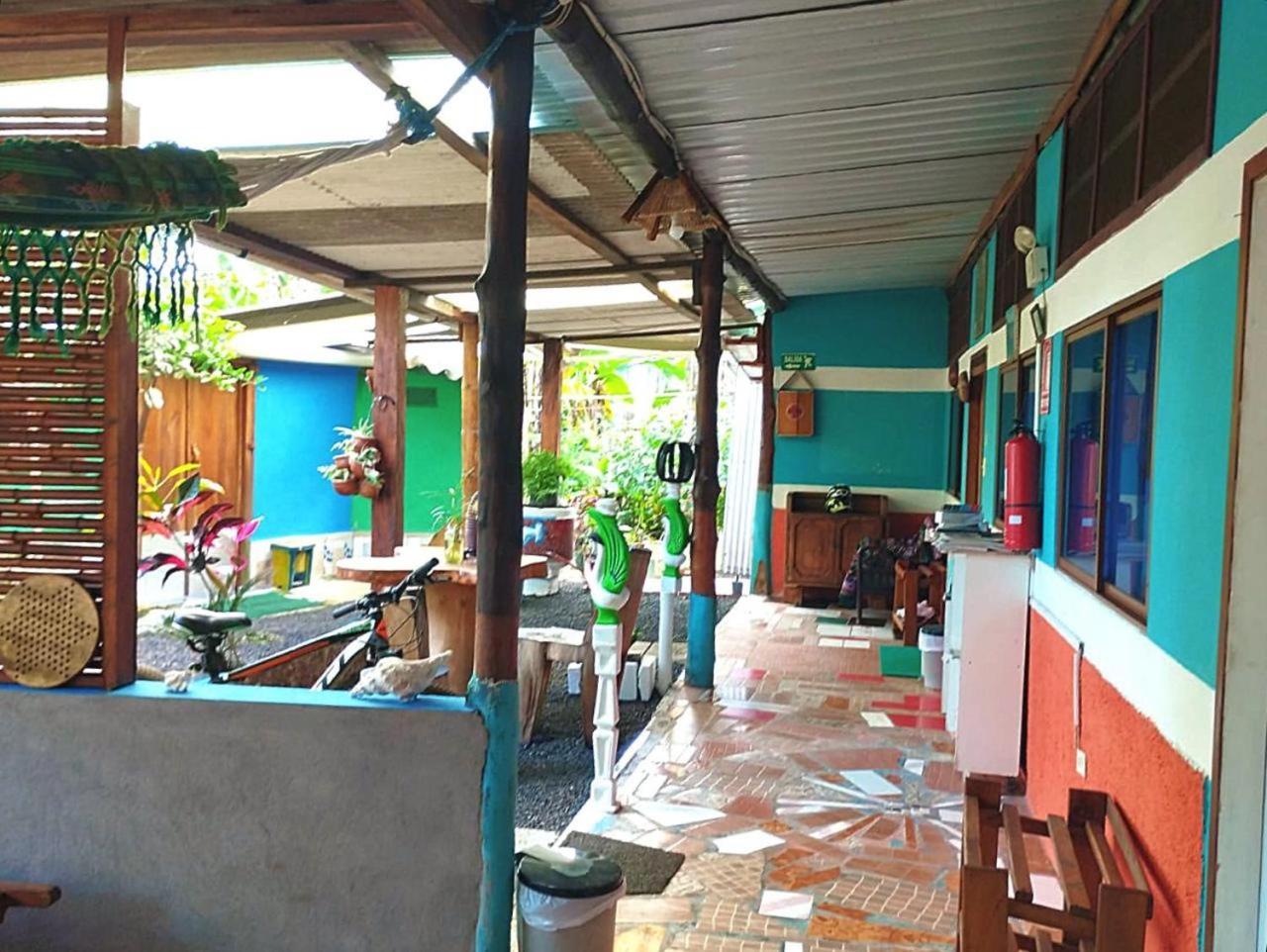 Alojamiento Sumak Kawsay Puerto Ayora  Exterior photo