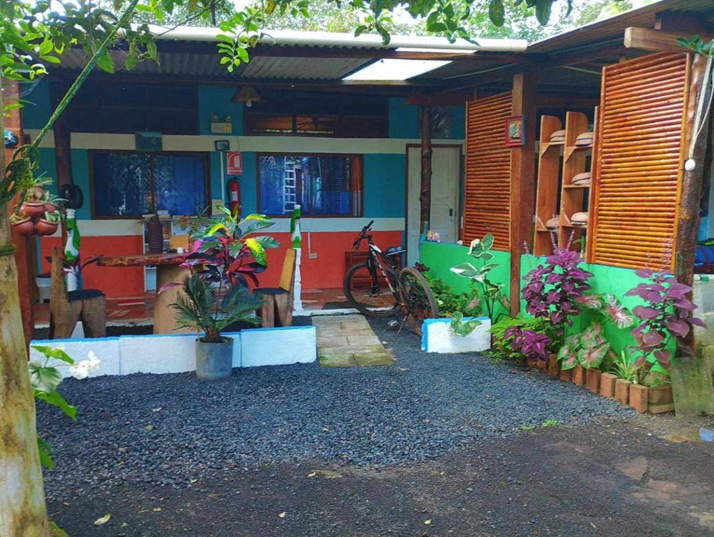 Alojamiento Sumak Kawsay Puerto Ayora  Exterior photo