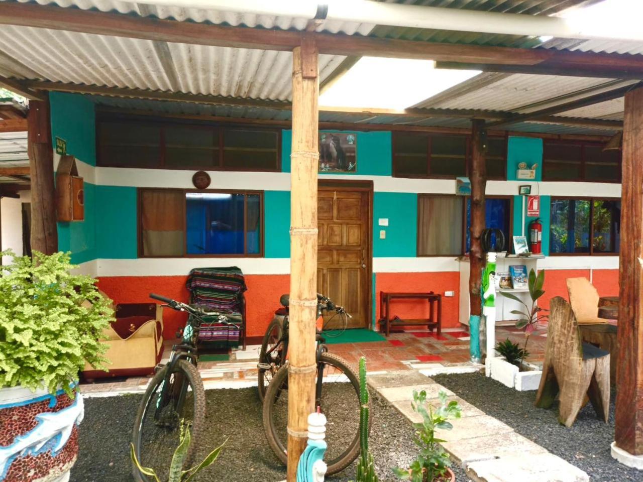Alojamiento Sumak Kawsay Puerto Ayora  Exterior photo